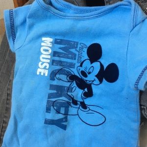 FINAL MARKDOWN Disney infant one piece 6-9 months